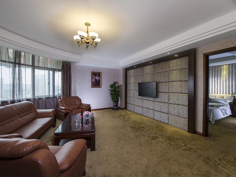 Vienna Hotel Nanning Jiangnan Wanda Экстерьер фото