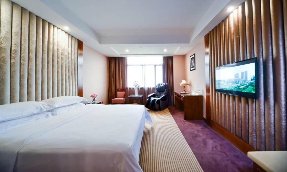 Vienna Hotel Nanning Jiangnan Wanda Экстерьер фото